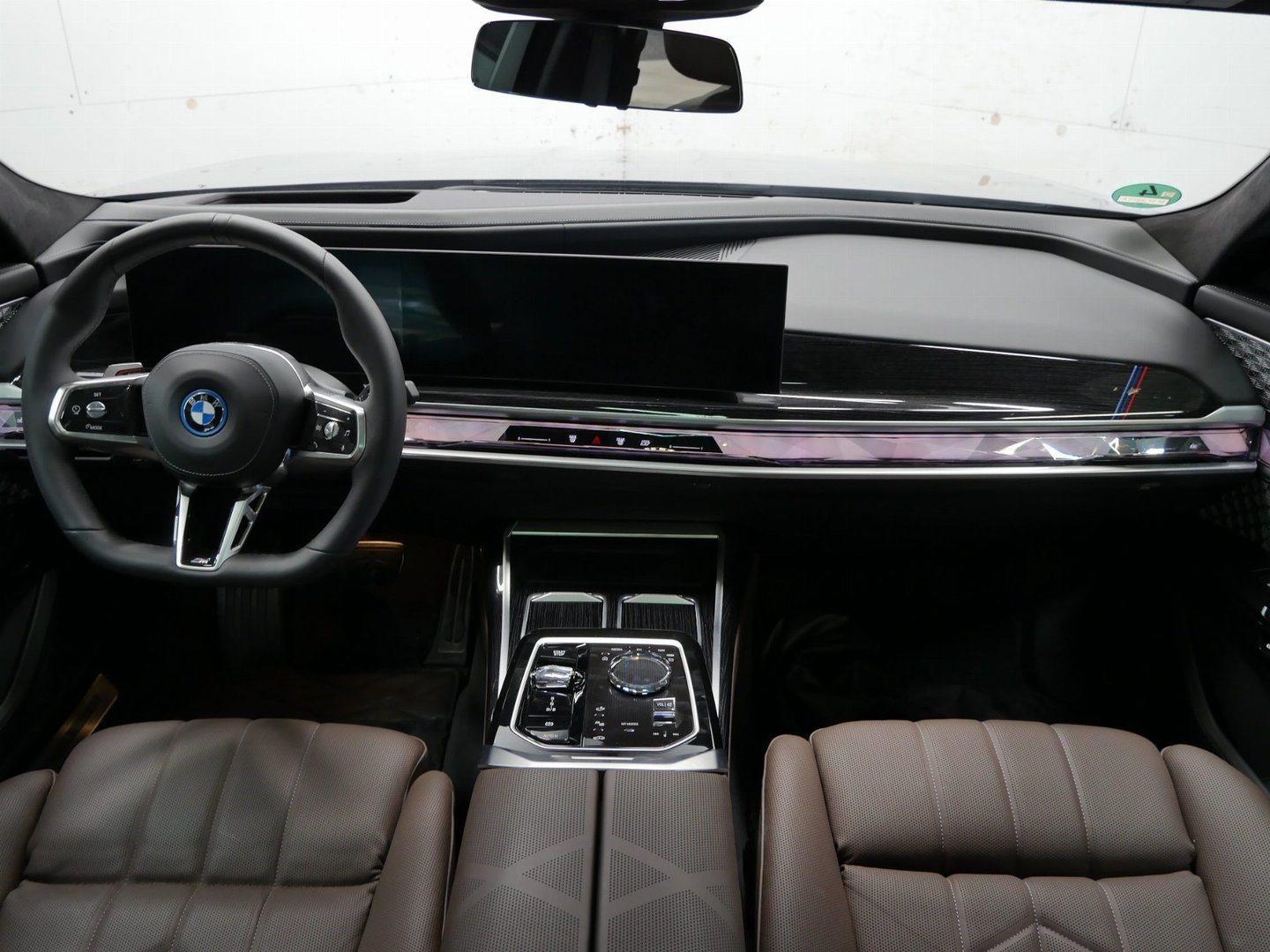 BMW i7 – Bild 12