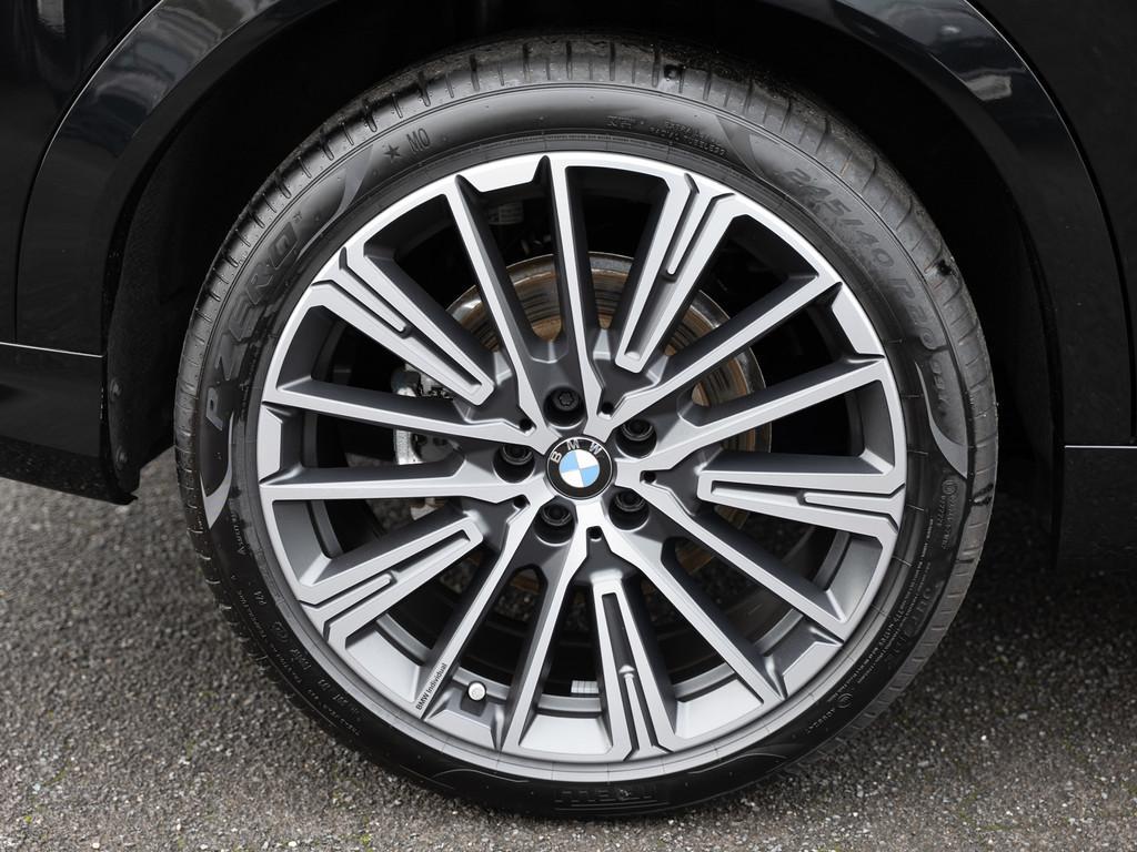 BMW iX2 – Bild 24
