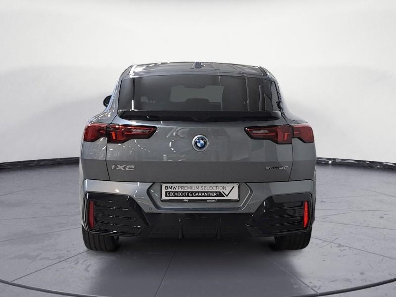 BMW iX2 – Bild 25
