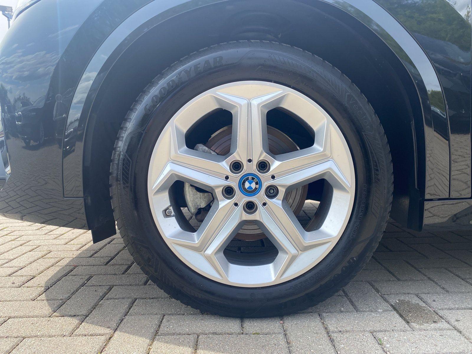 BMW iX2 – Bild 3