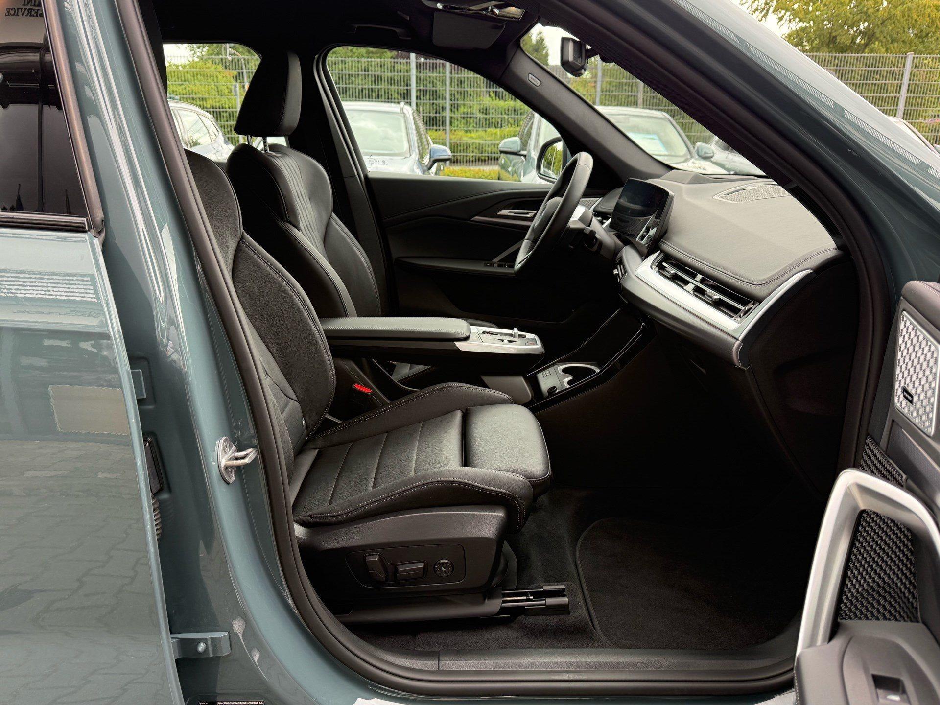 BMW iX1 – Bild 14