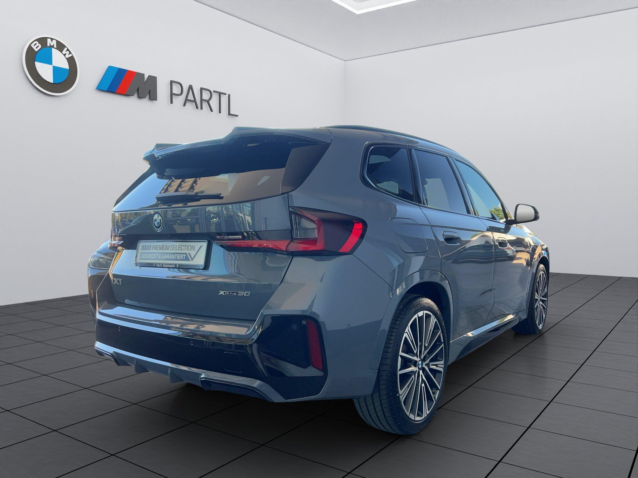 BMW iX1 – Bild 4
