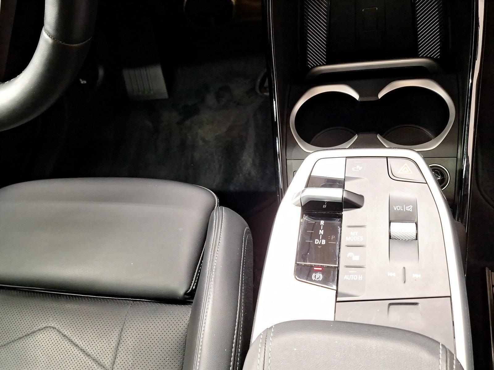 BMW iX1 – Bild 19