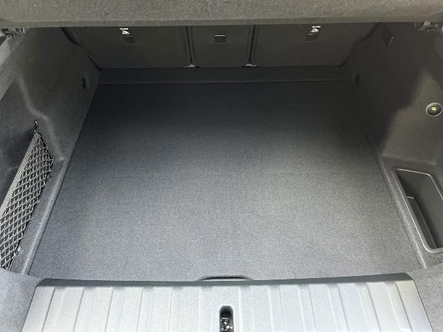 BMW iX2 – Bild 10
