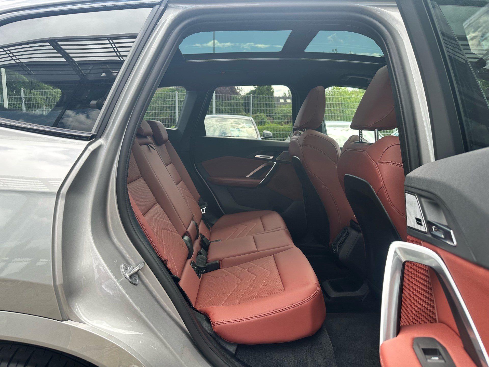 BMW iX1 – Bild 28