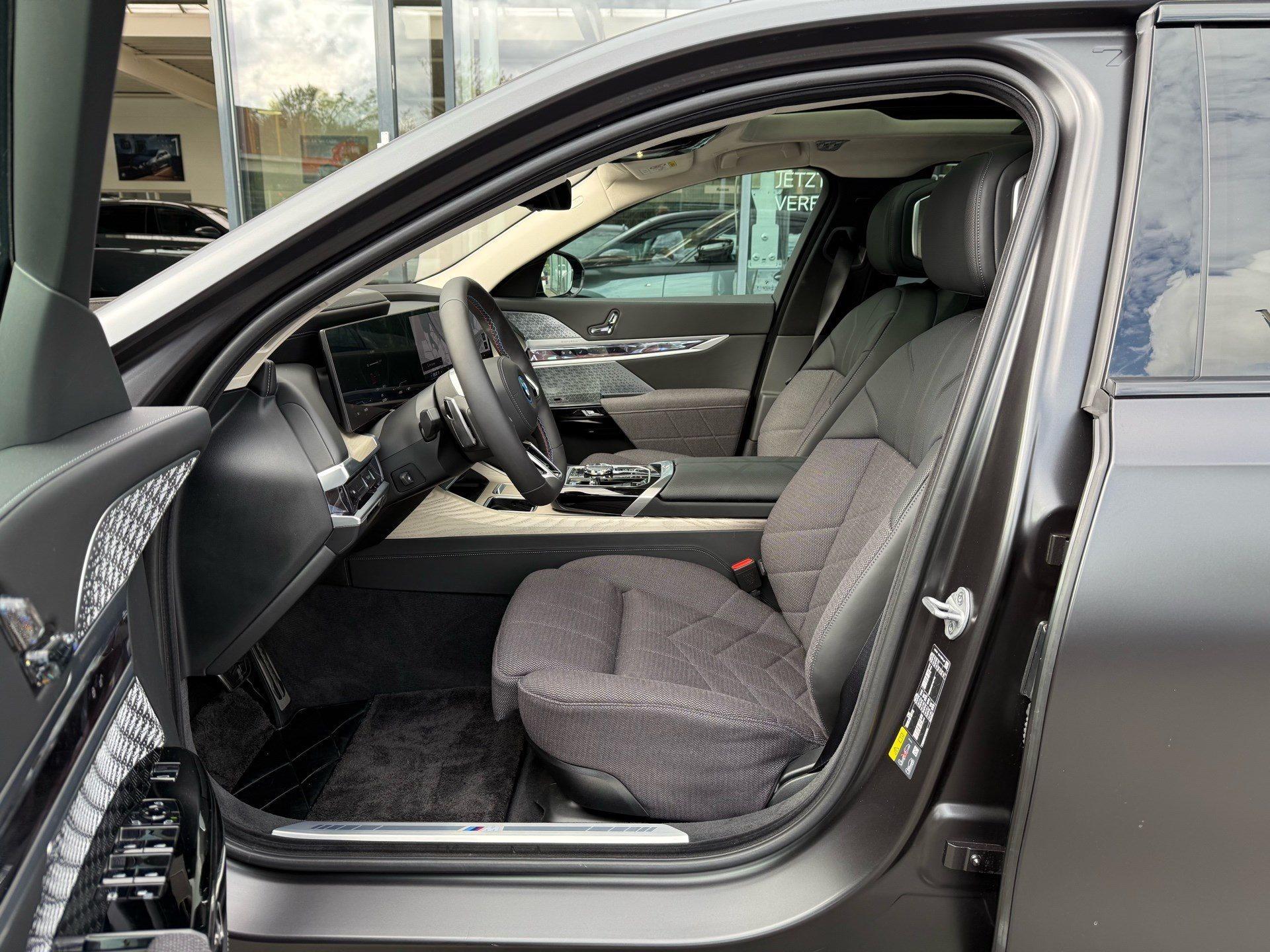 BMW i7 – Bild 21