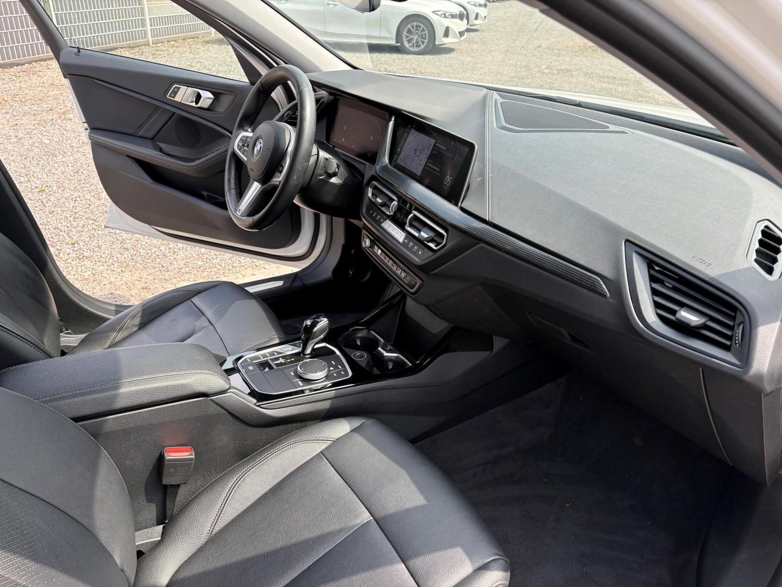 BMW 120d 2022