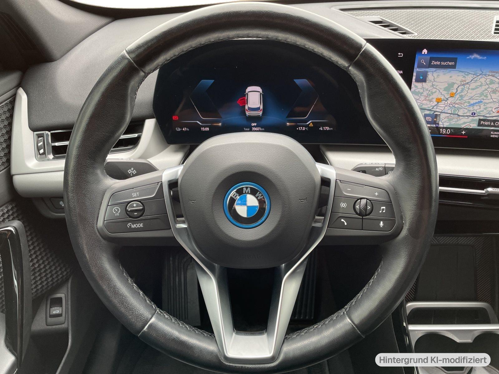 BMW iX1 – Bild 13