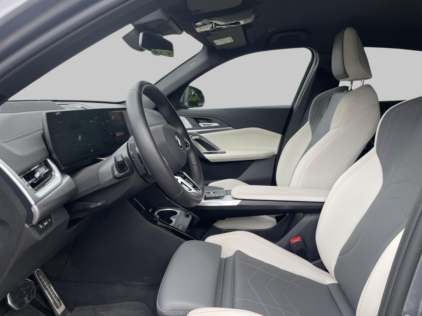 BMW iX2 – Bild 7