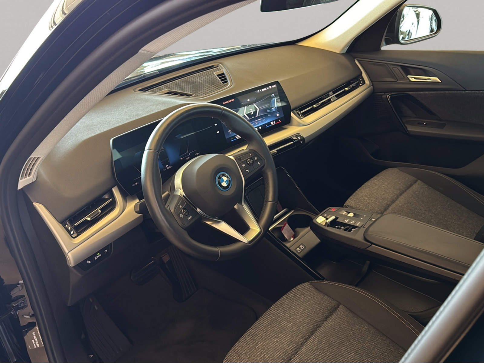 BMW iX1 – Bild 4