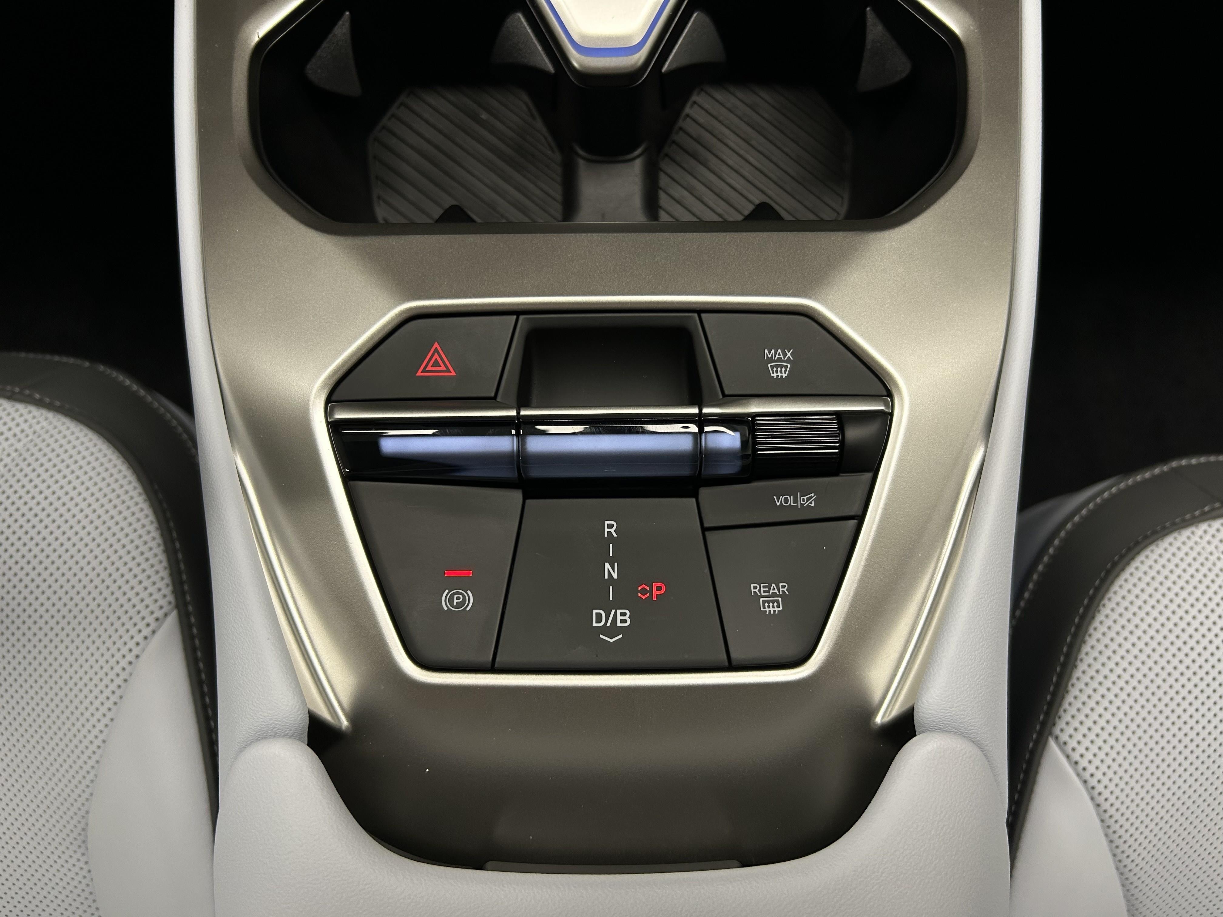 BMW iX3 – Bild 26