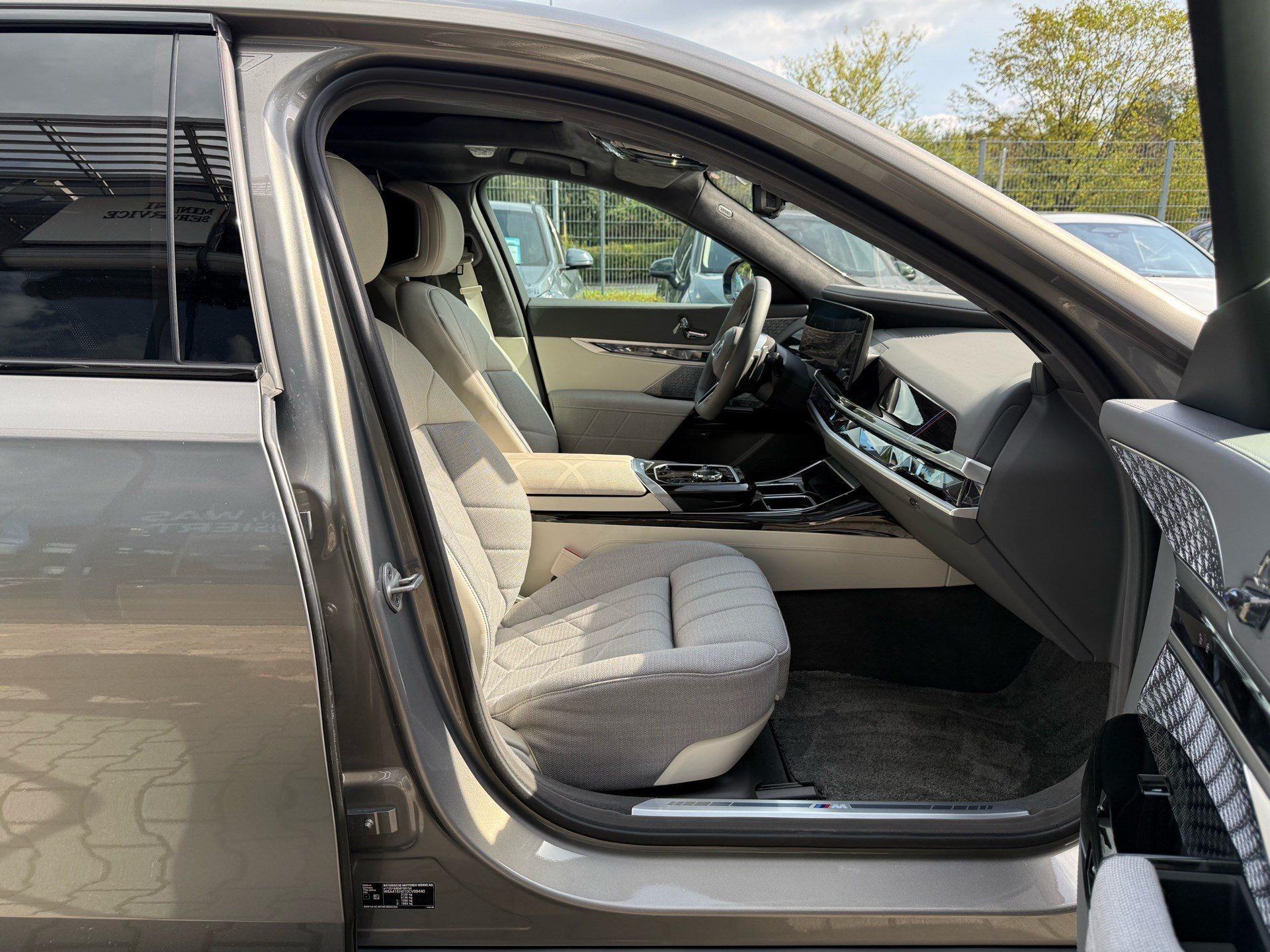 BMW 7er – Bild 35