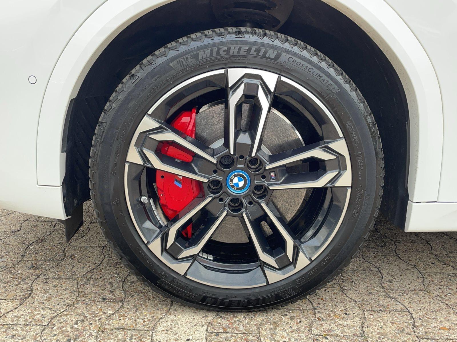 BMW iX2 – Bild 13