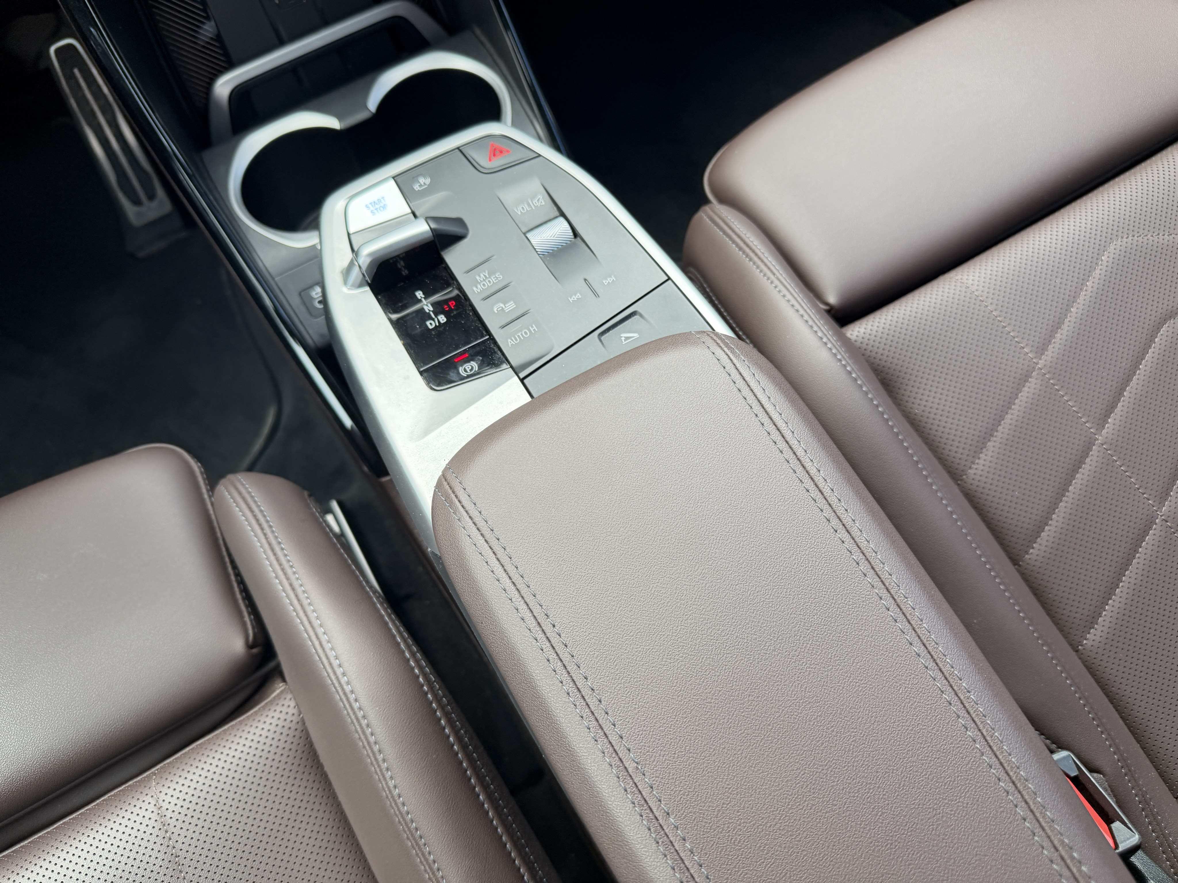 BMW iX1 – Bild 9