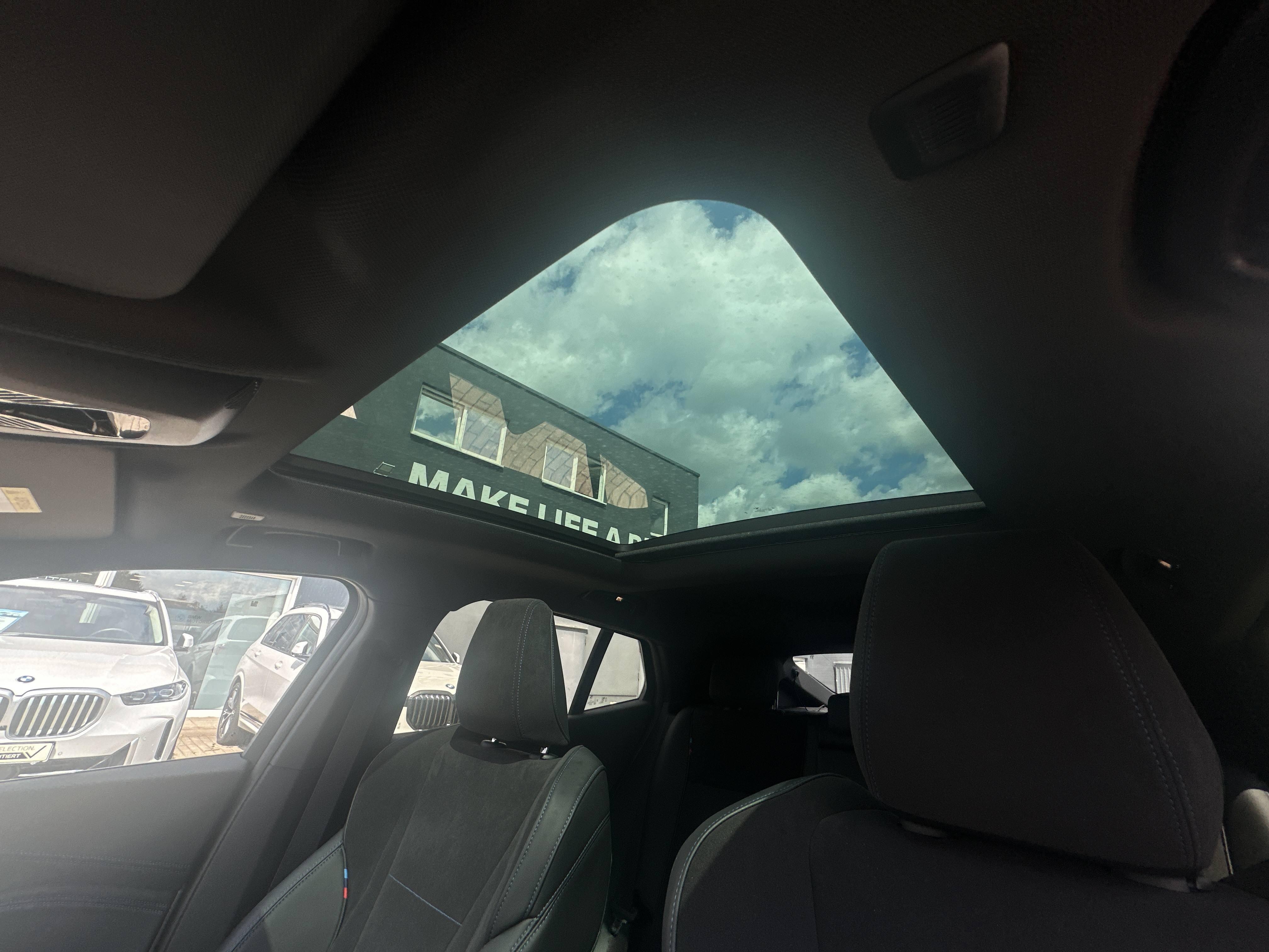 BMW iX2 – Bild 12