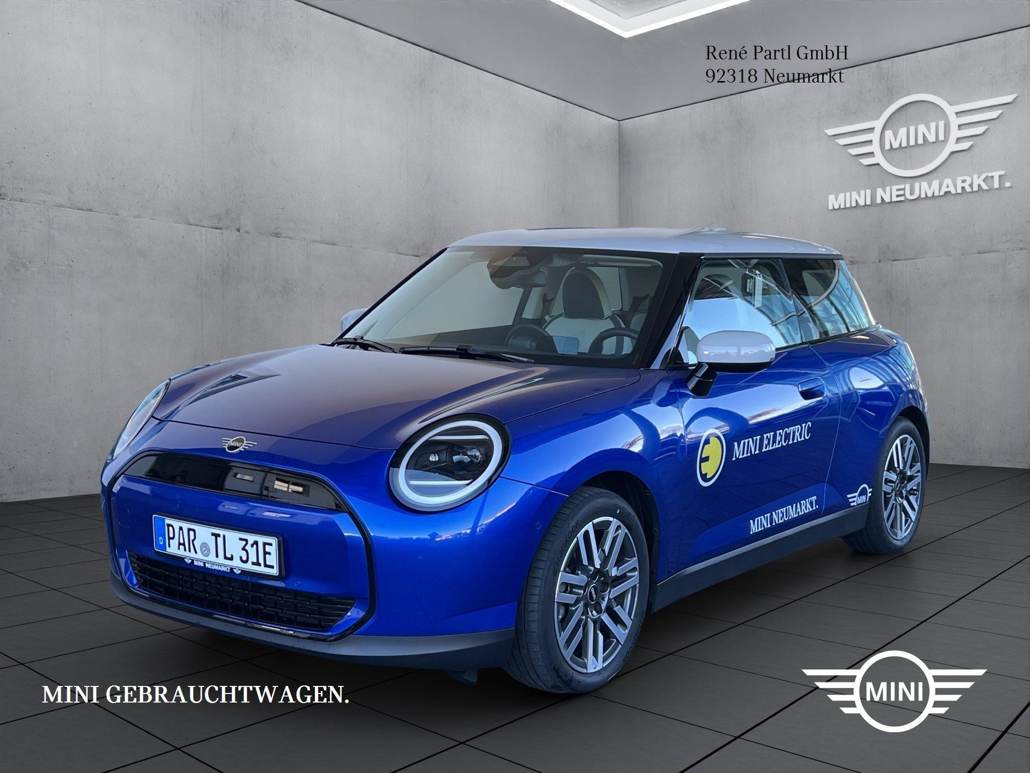MINI MINI 2023
