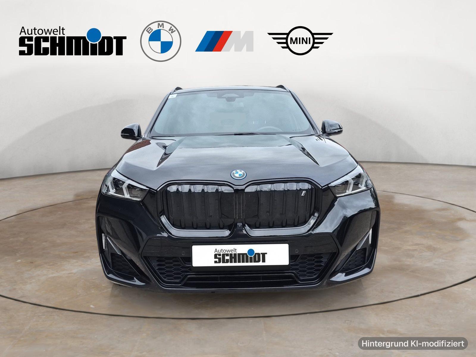 BMW iX1 – Bild 14