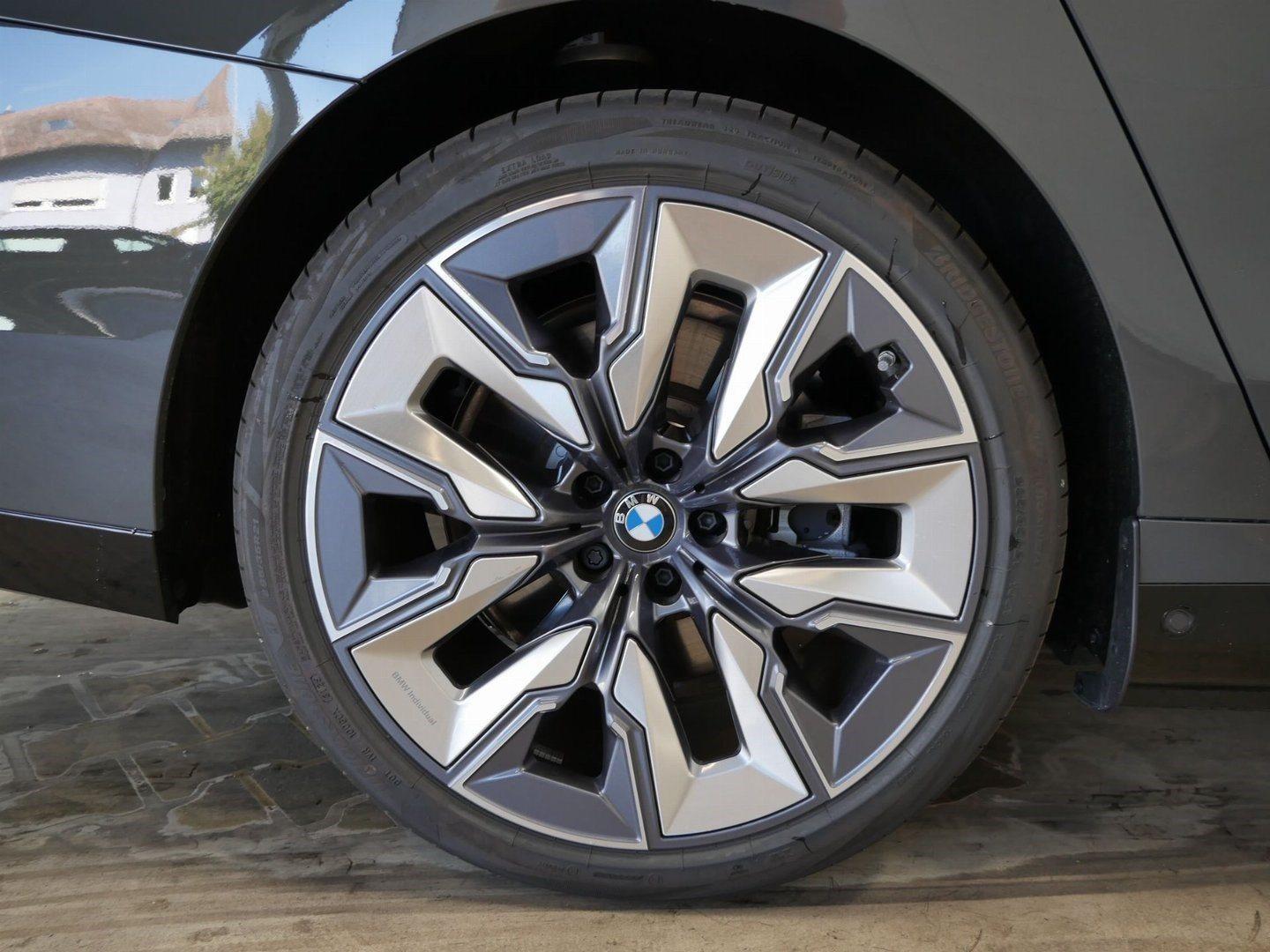 BMW i7 – Bild 14