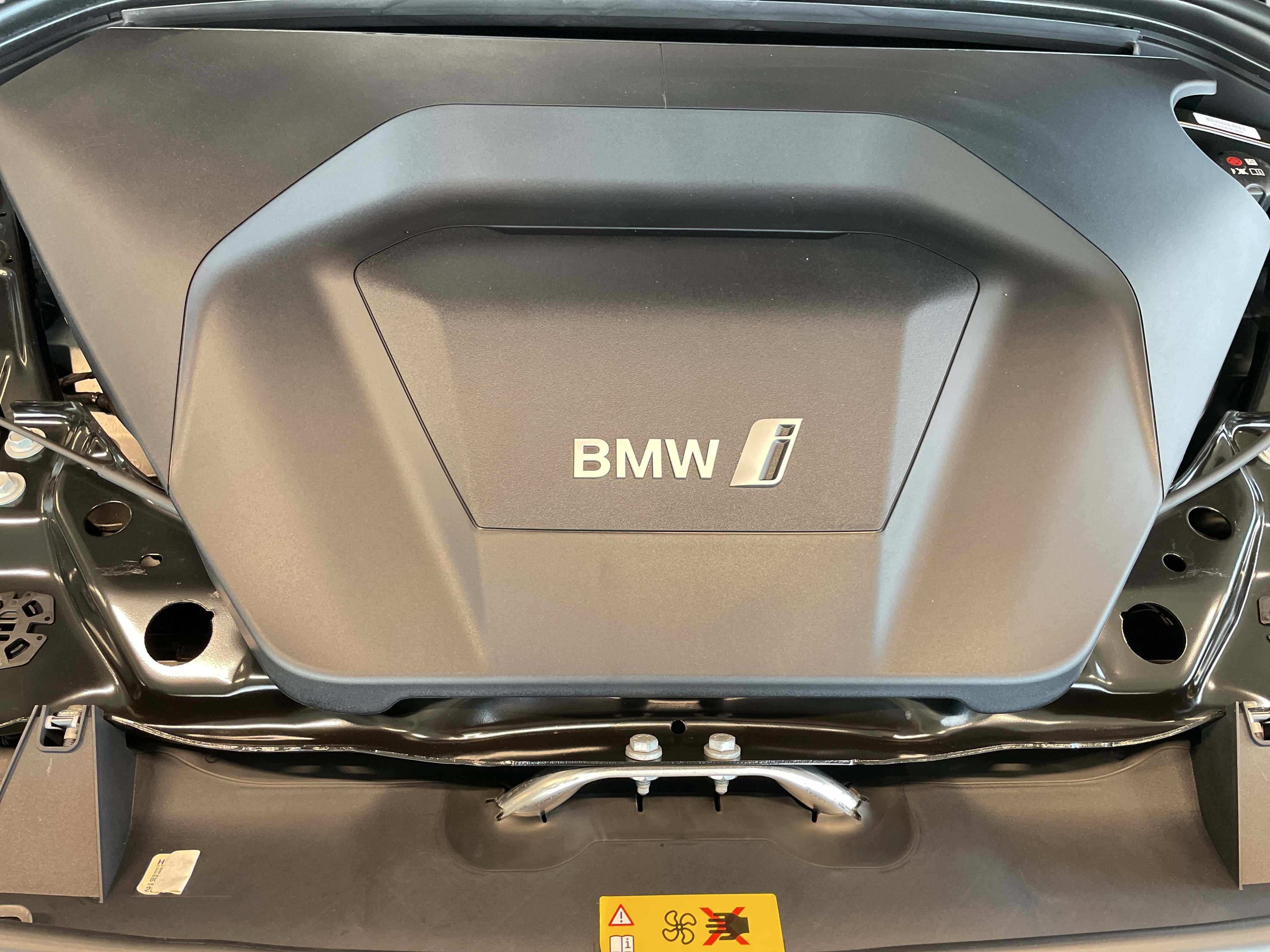 BMW iX1 – Bild 16