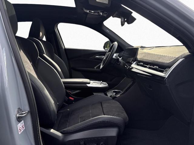 BMW iX2 – Bild 12