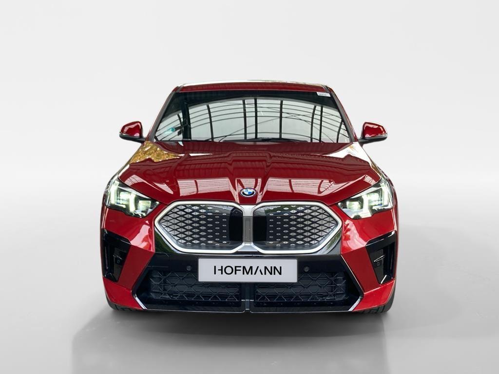 BMW iX2 – Bild 11