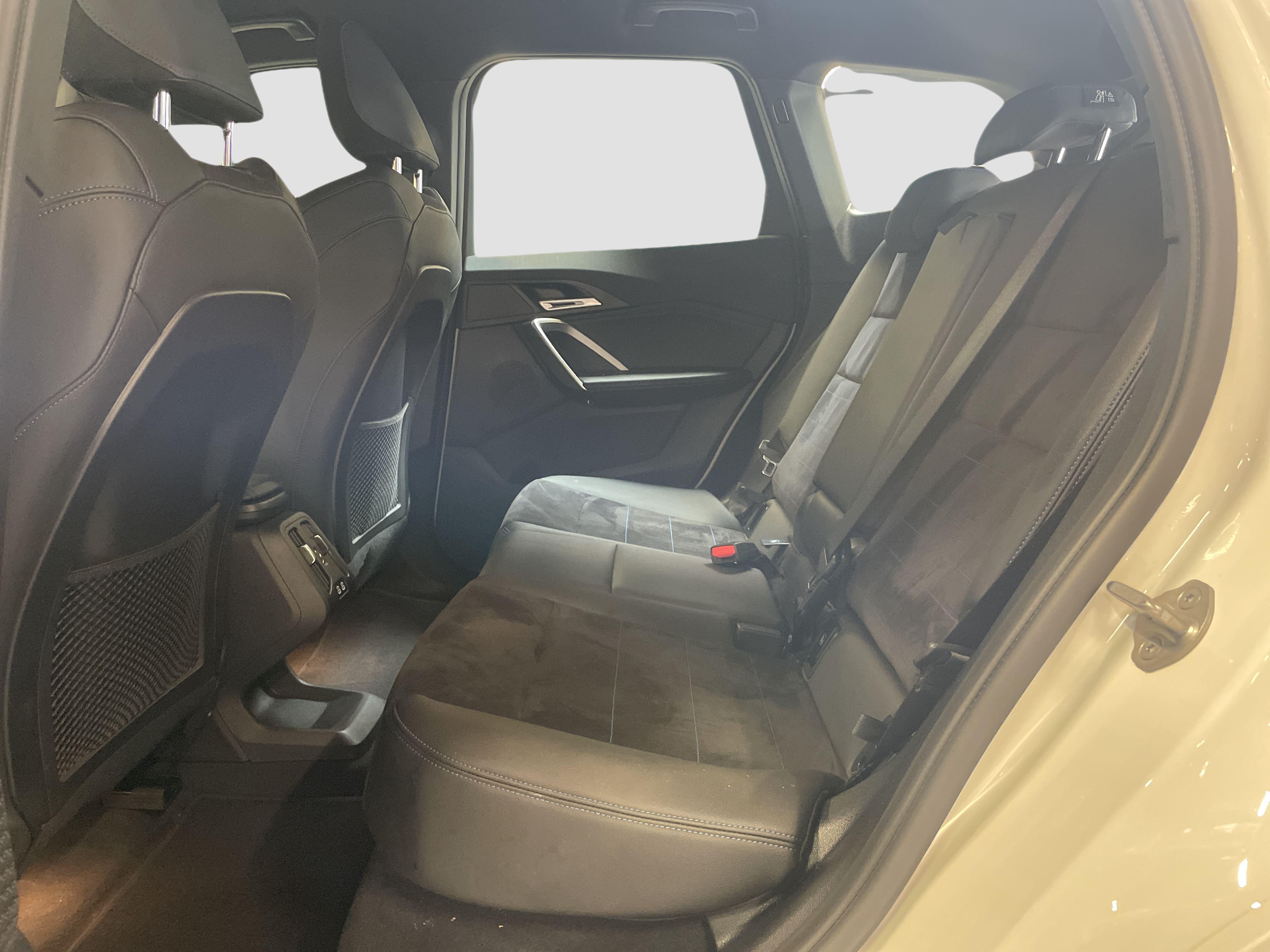 BMW iX1 – Bild 16