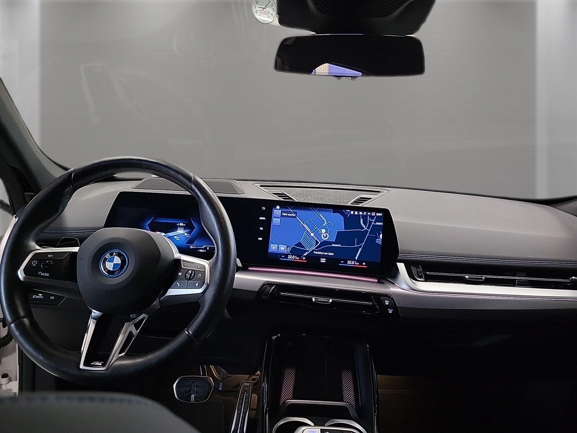 BMW iX1 – Bild 12