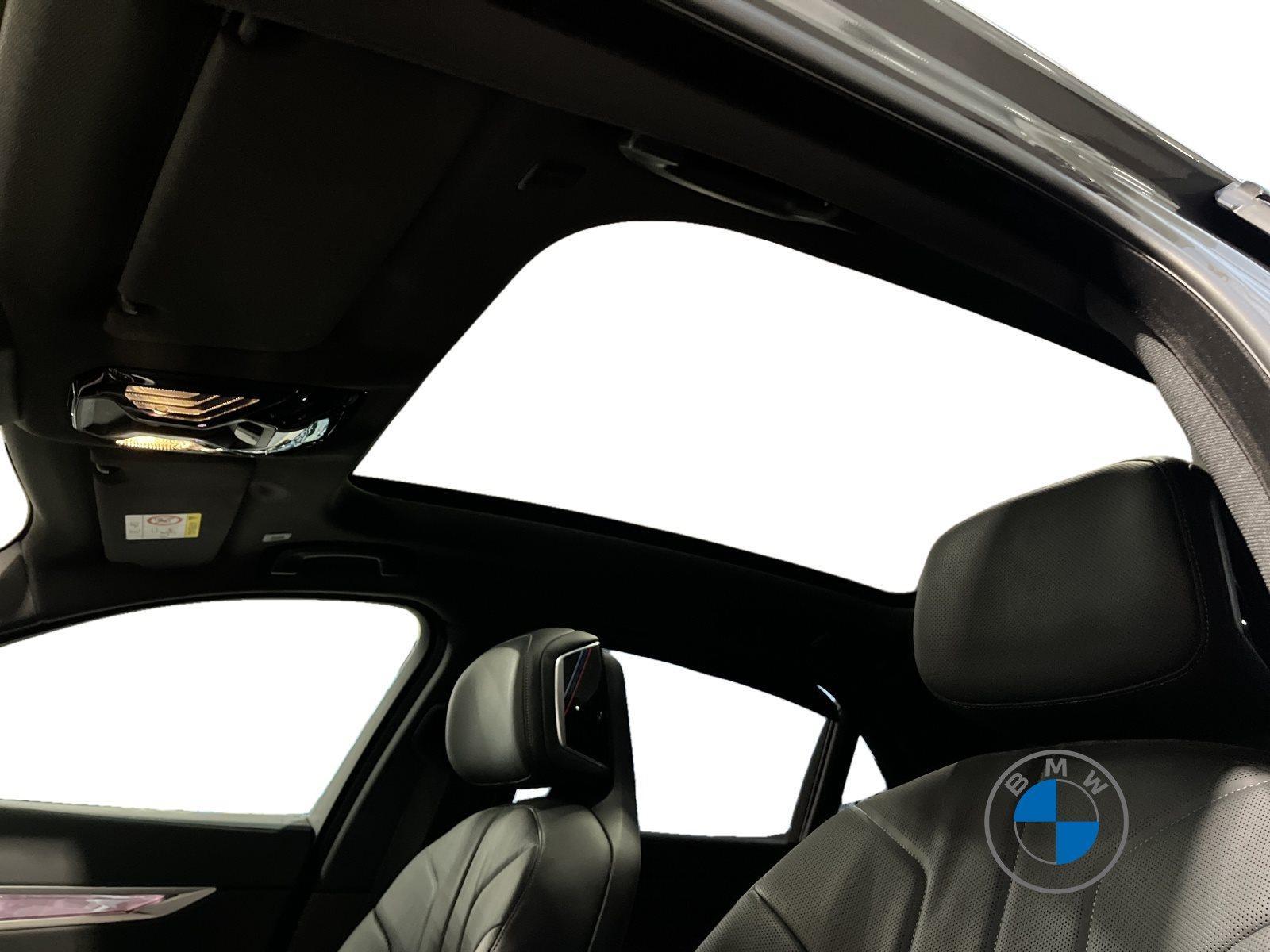 BMW i7 – Bild 12