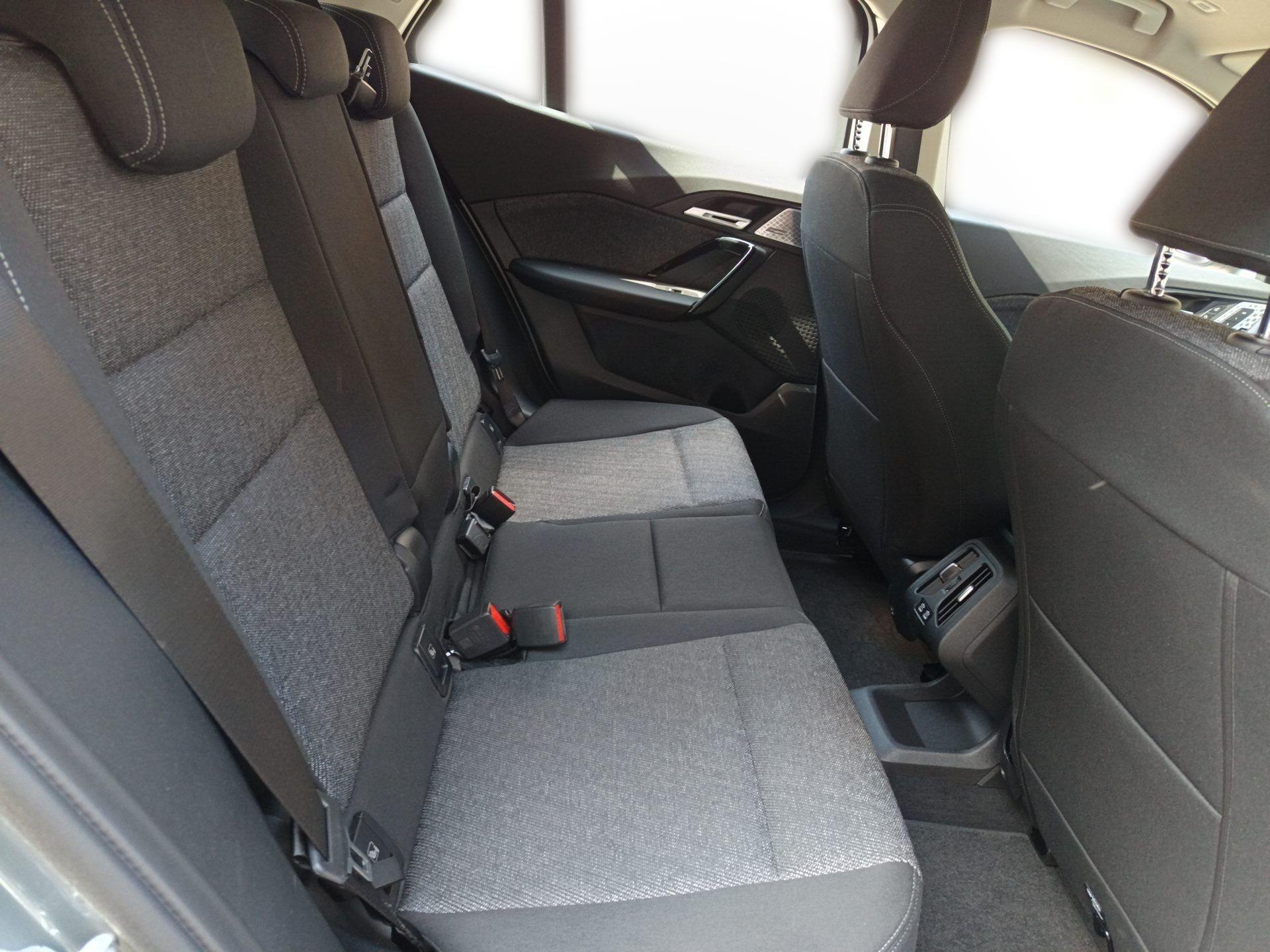 BMW iX2 – Bild 16