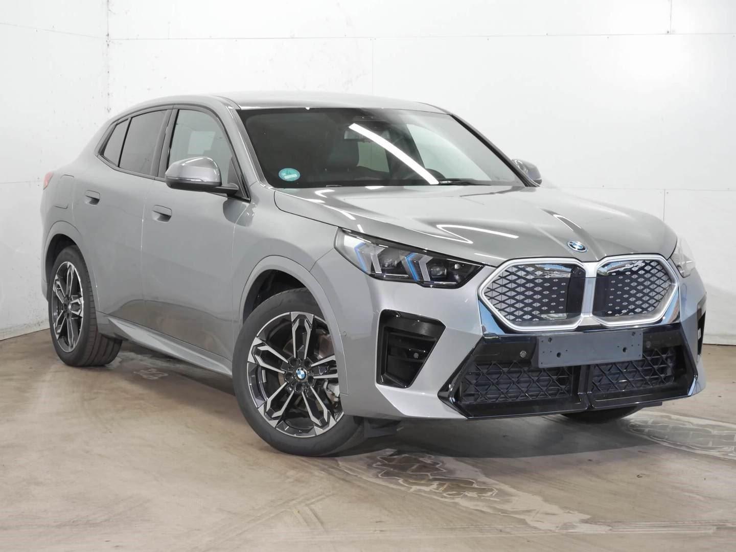 BMW iX2 – Bild 13