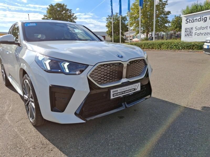 BMW iX2 – Bild 2