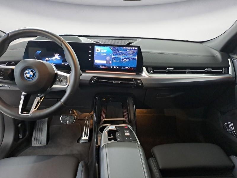 BMW iX2 – Bild 14