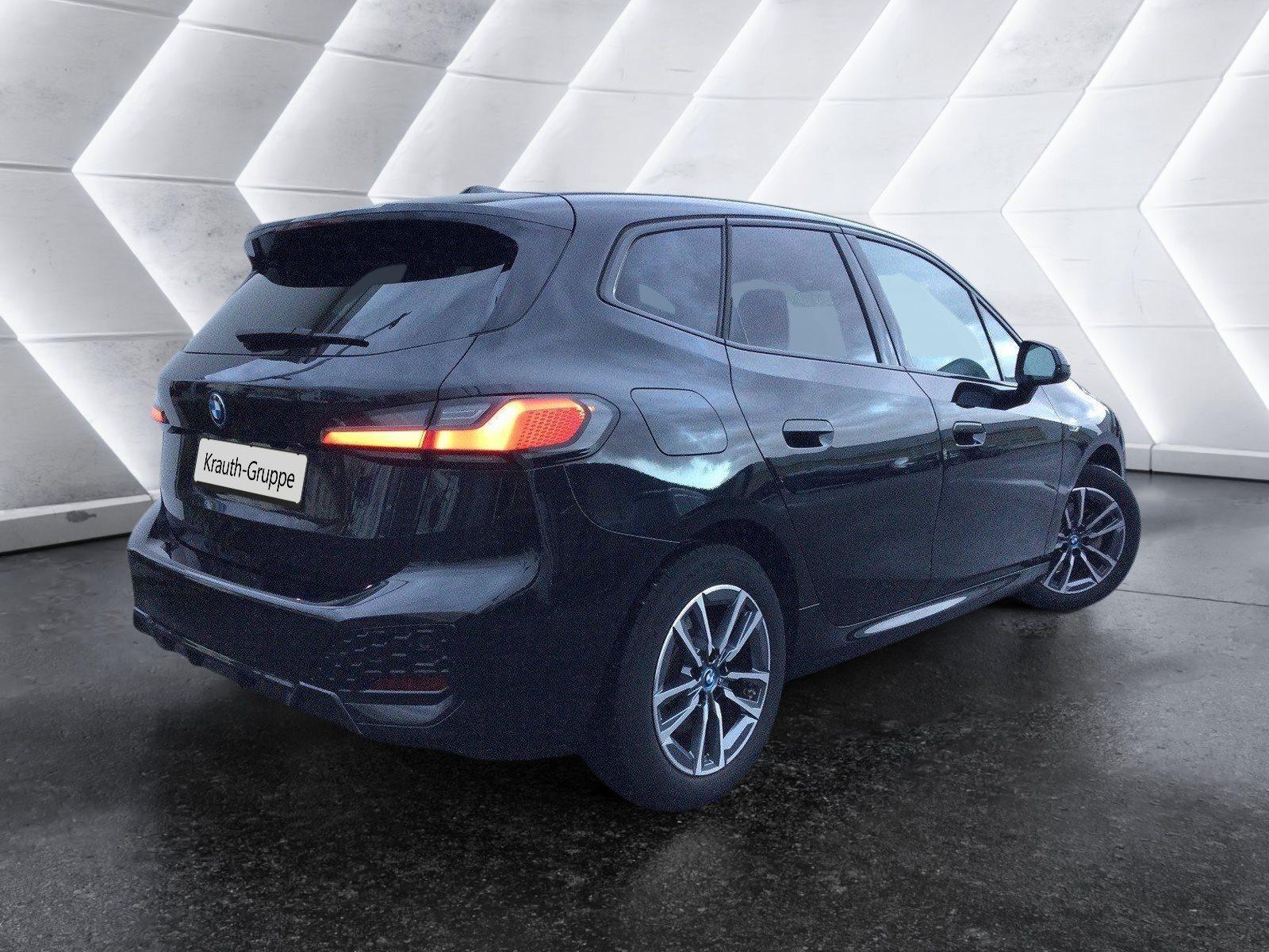 BMW 225e xDrive Active Tourer 4