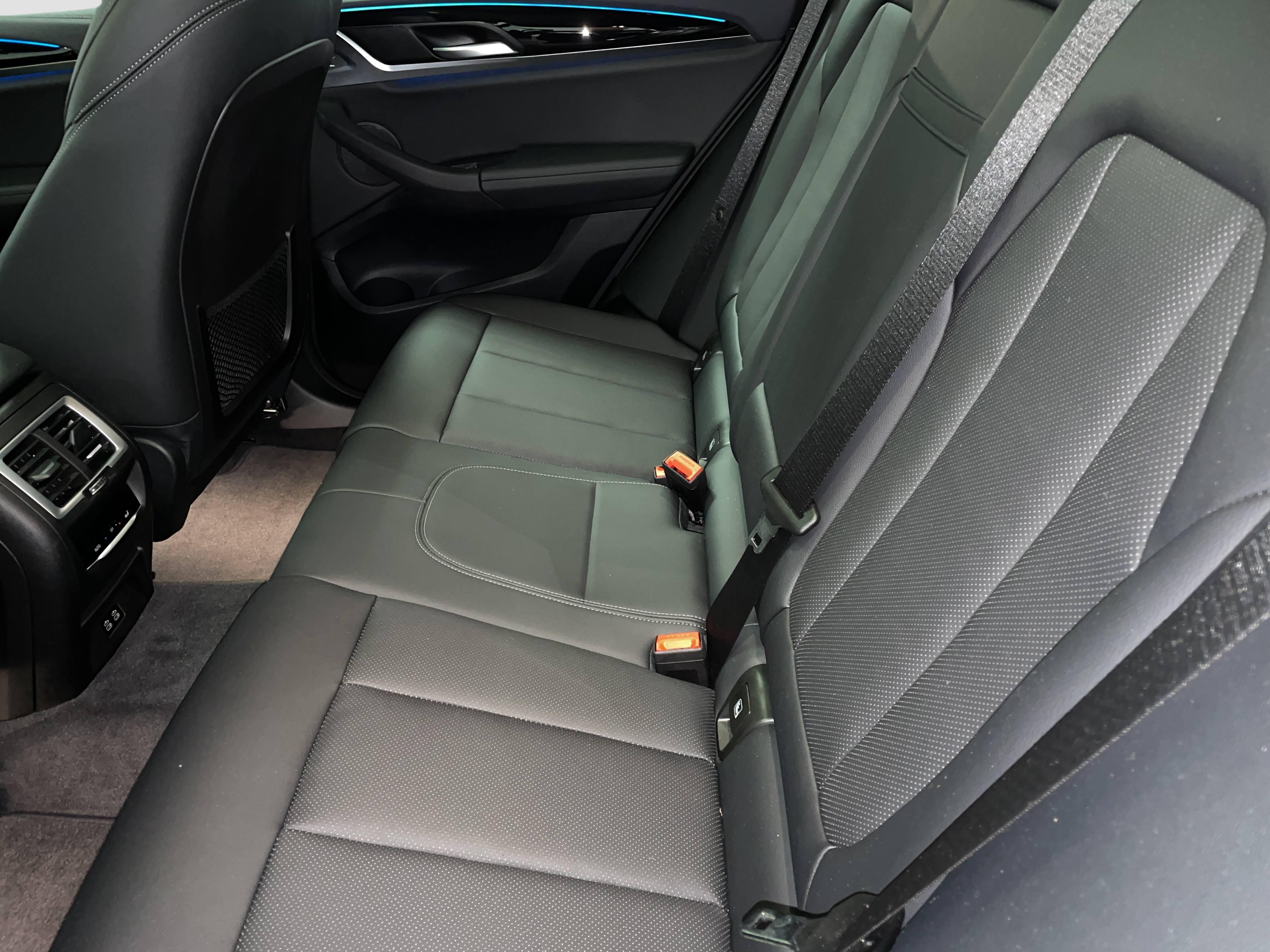 BMW iX3 – Bild 21