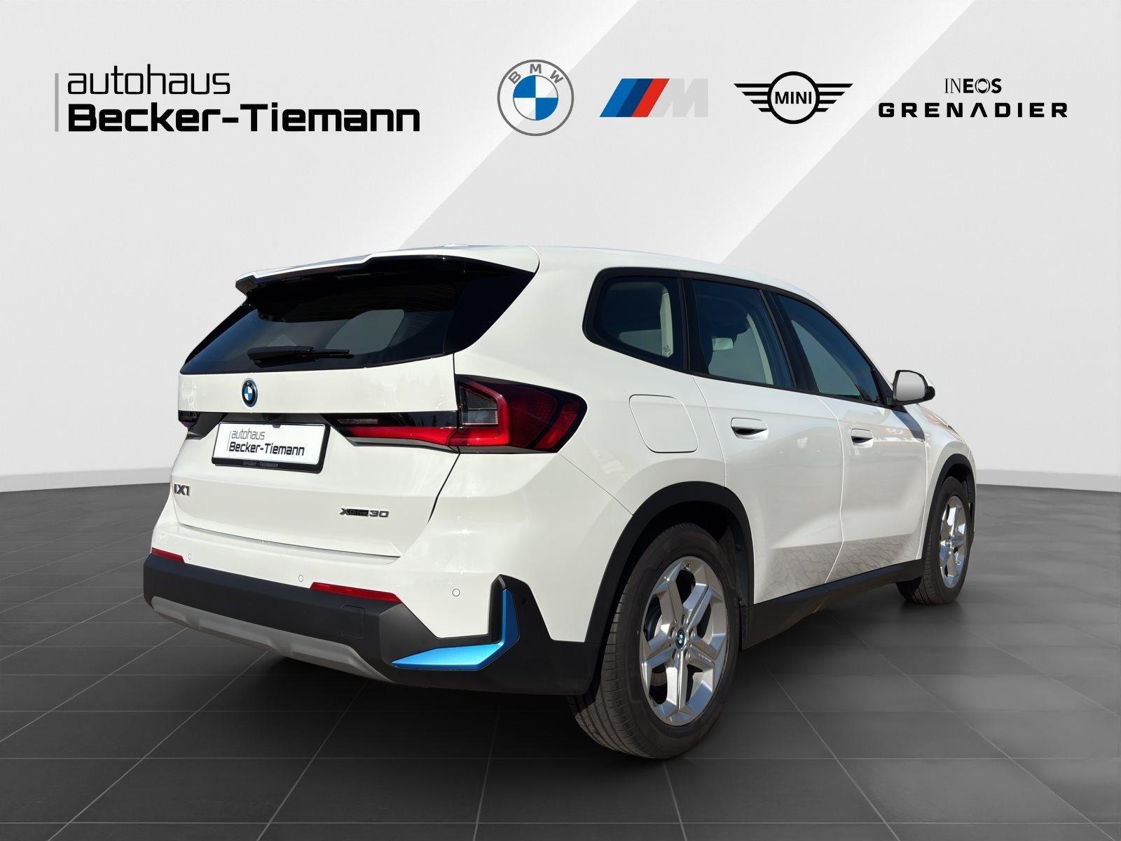 BMW iX1 – Bild 11