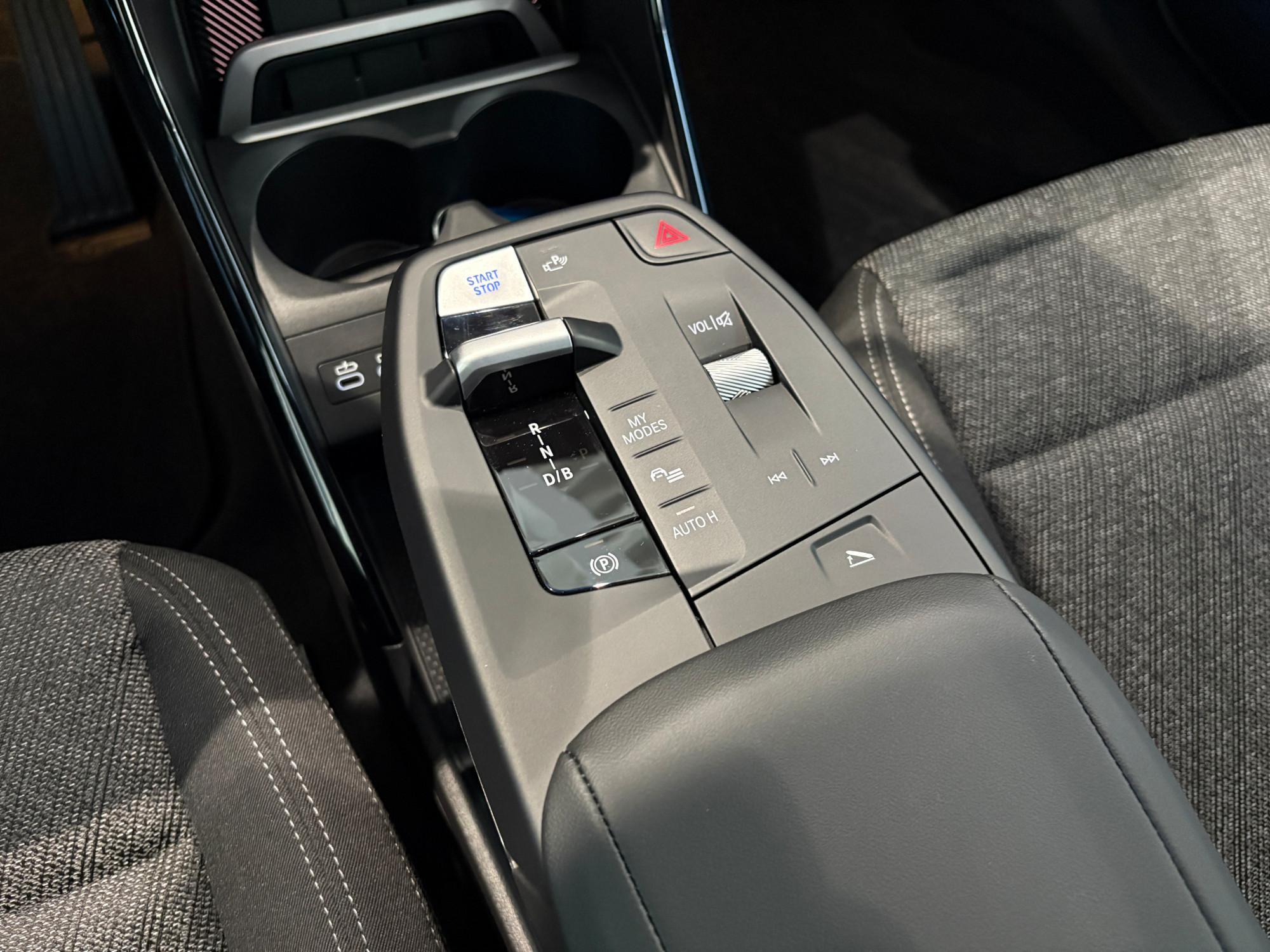 BMW iX2 – Bild 45
