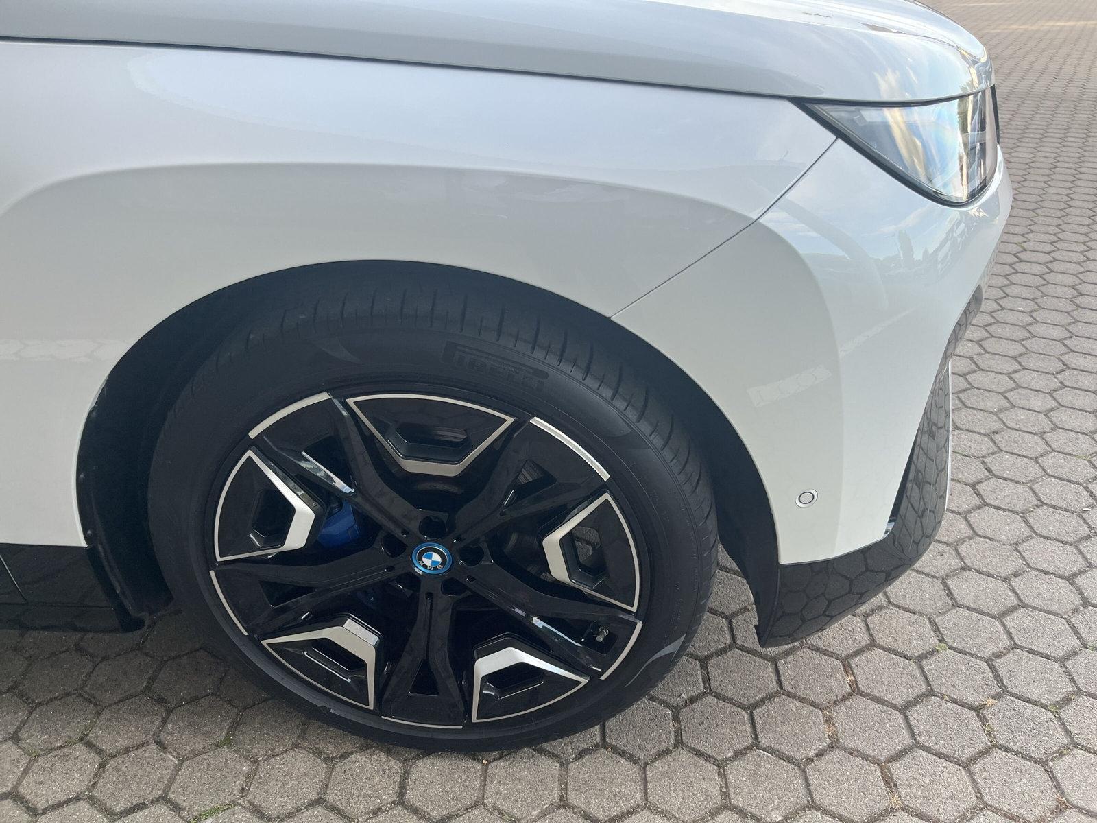 BMW iX – Bild 17