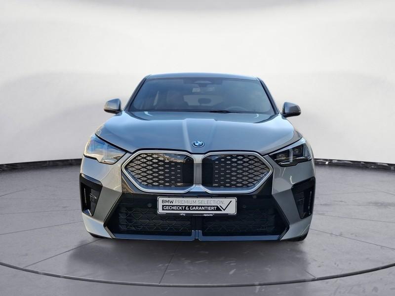 BMW iX2 – Bild 9