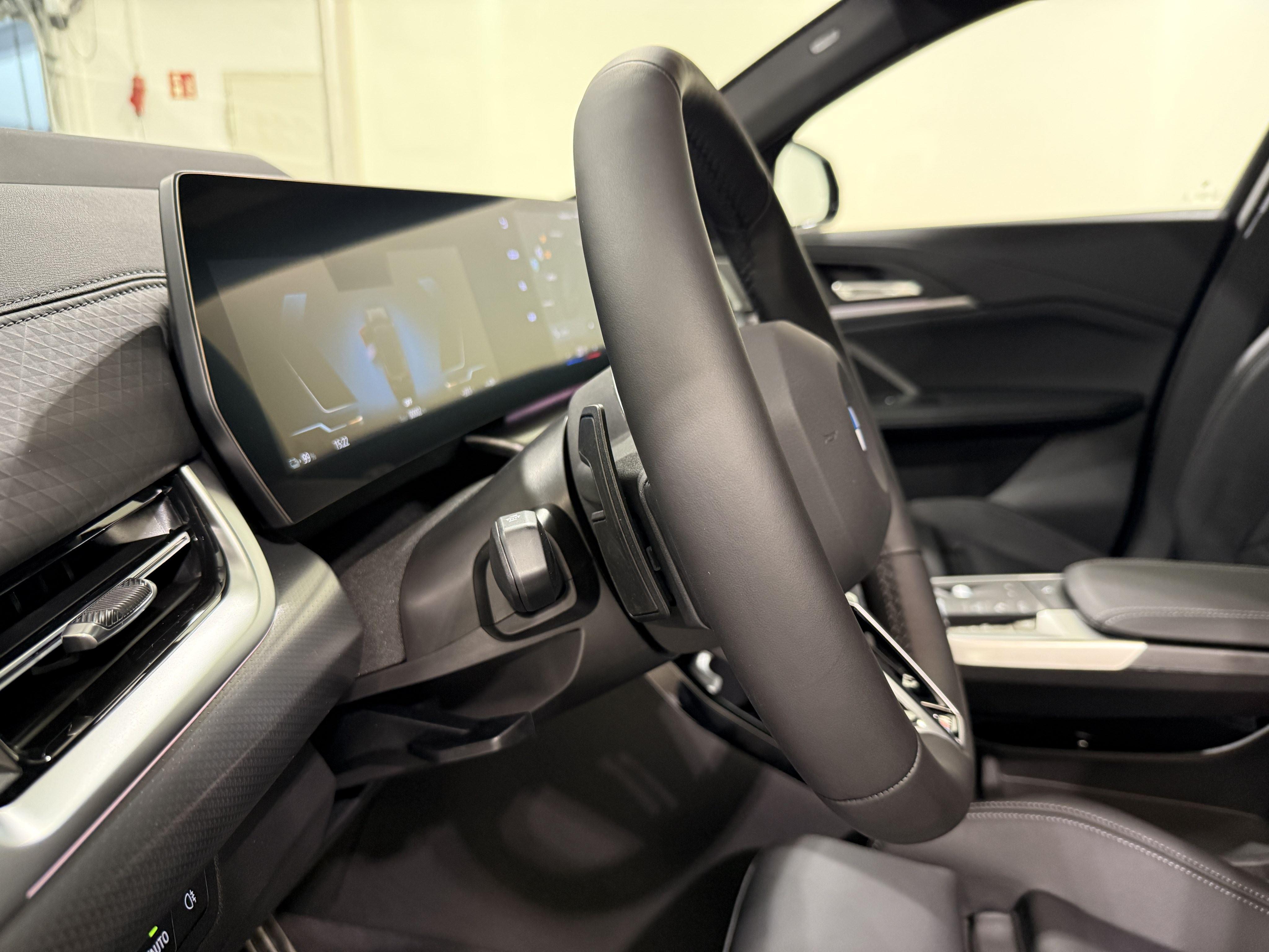 BMW iX2 – Bild 16