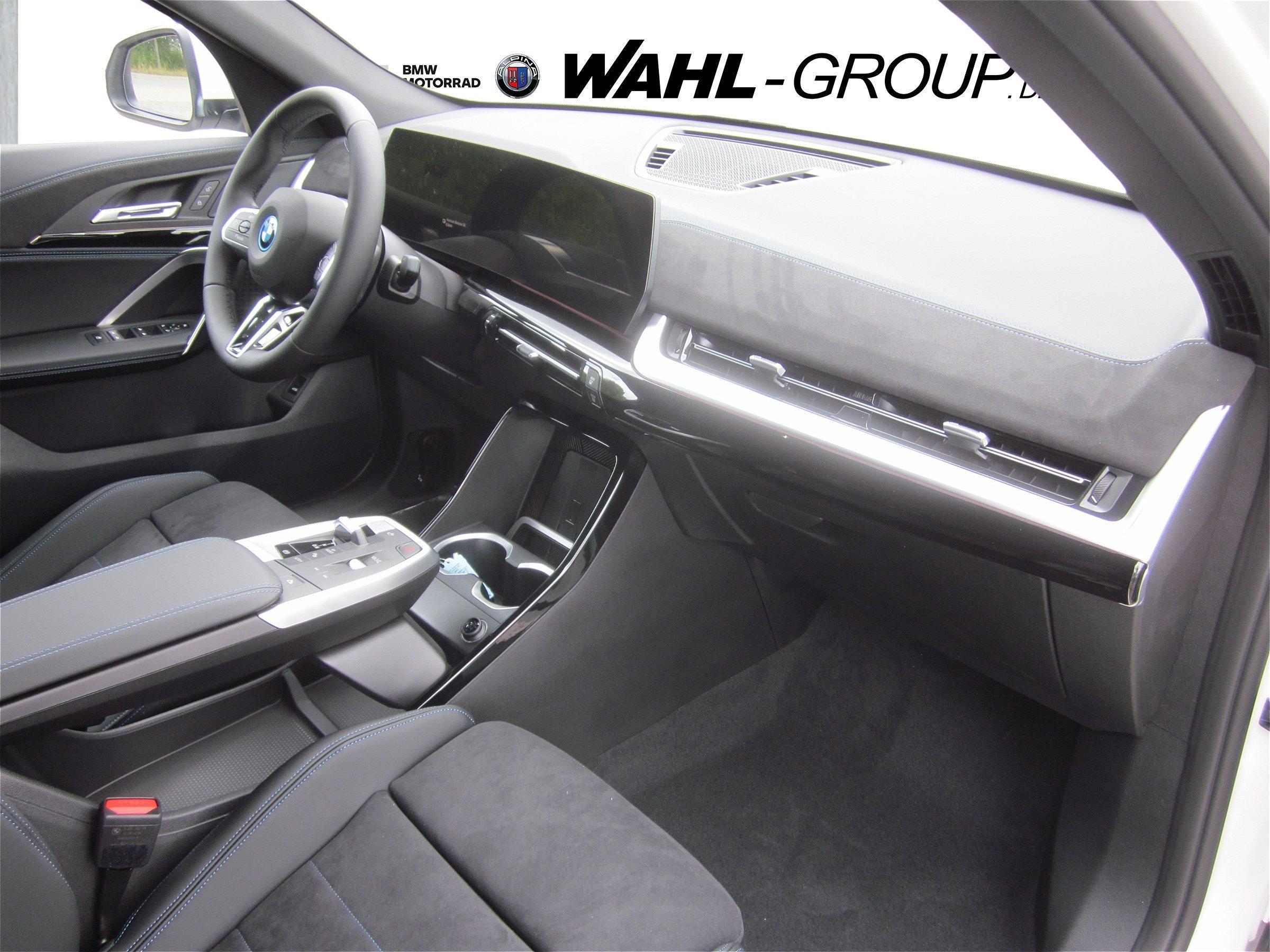 BMW iX2 – Bild 16