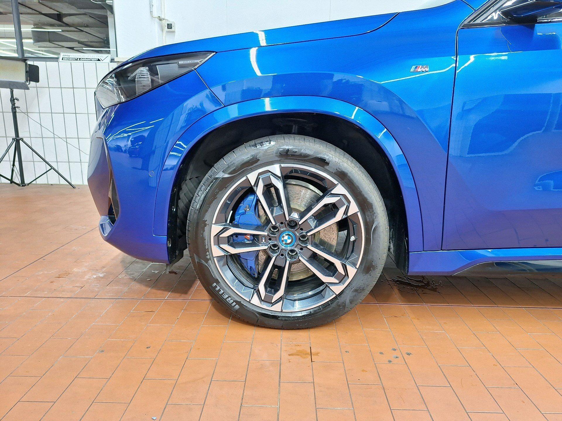 BMW iX1 – Bild 3