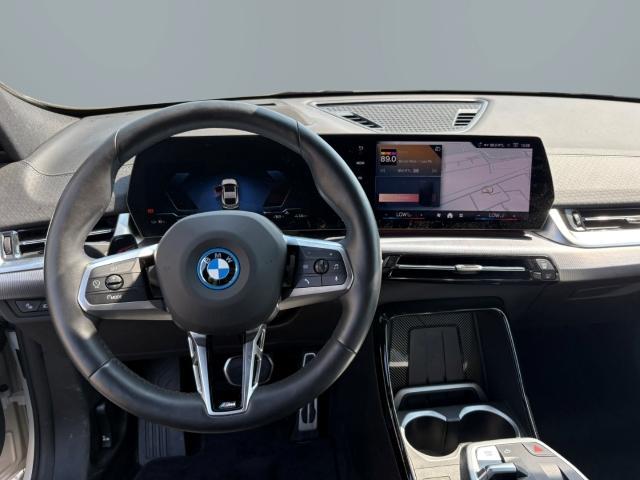 BMW iX2 – Bild 6