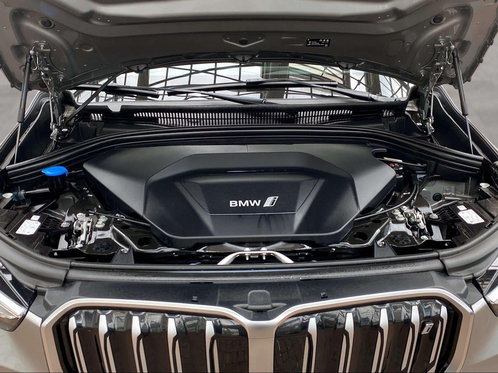 BMW iX1 – Bild 15