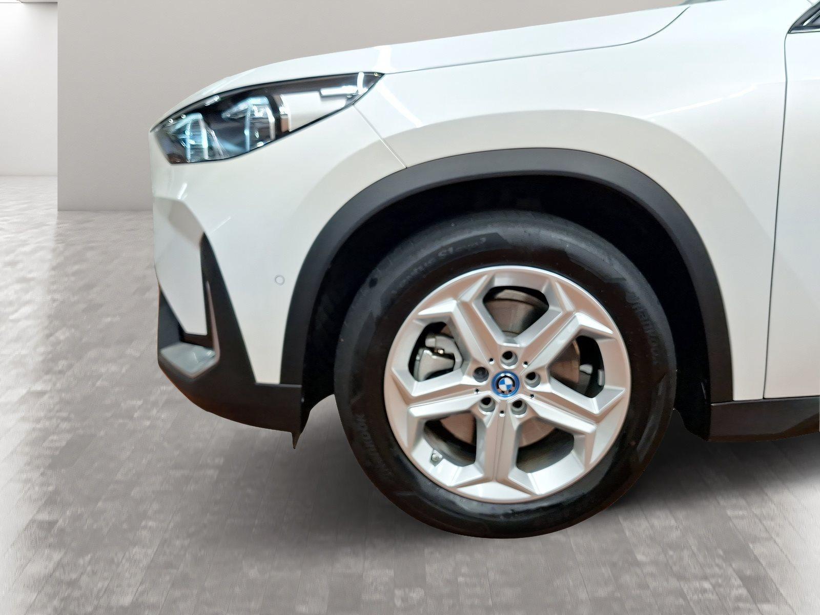 BMW iX1 – Bild 16