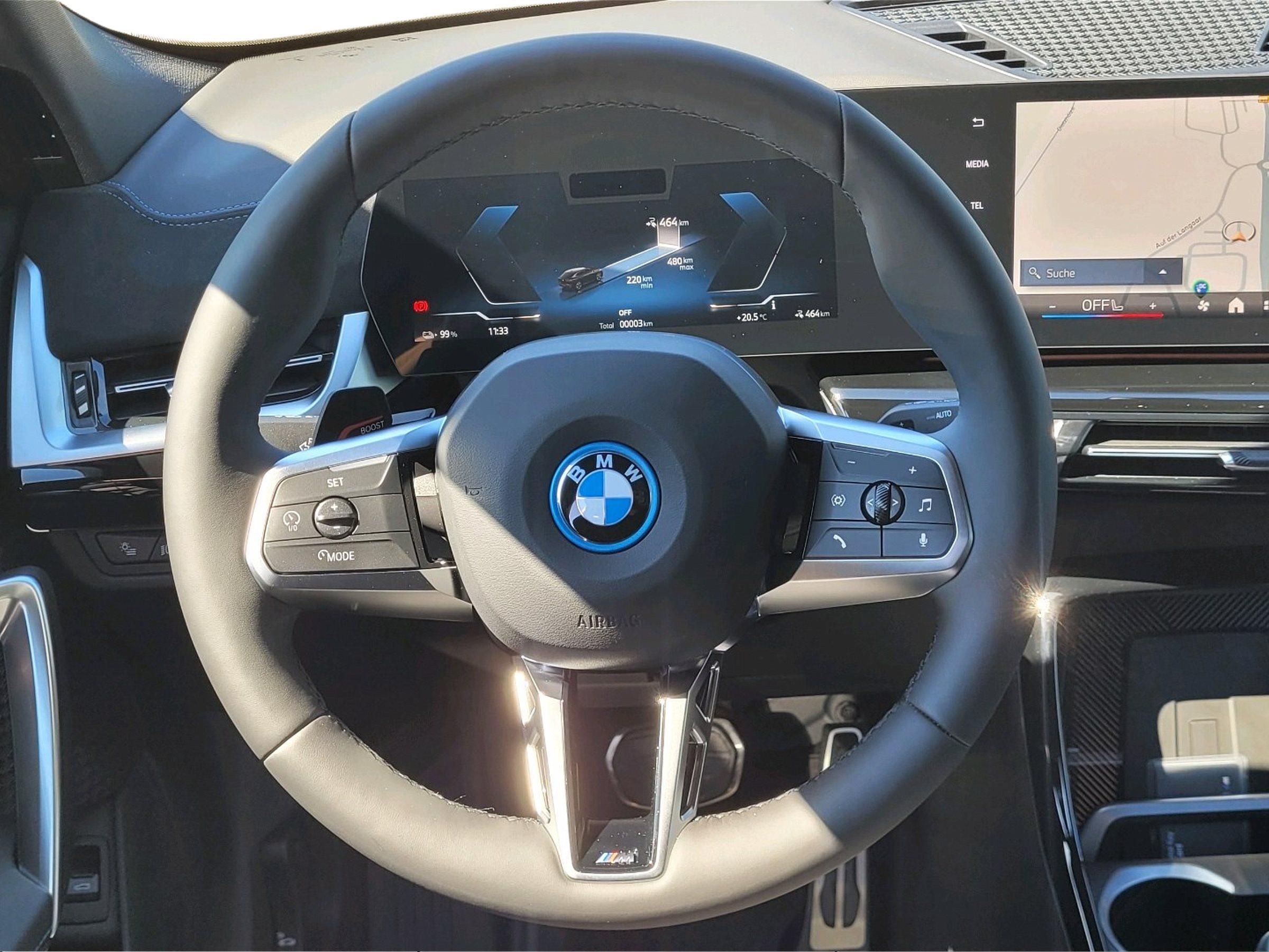 BMW iX2 – Bild 16