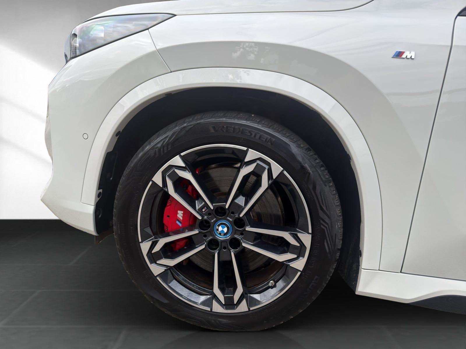 BMW iX1 – Bild 18