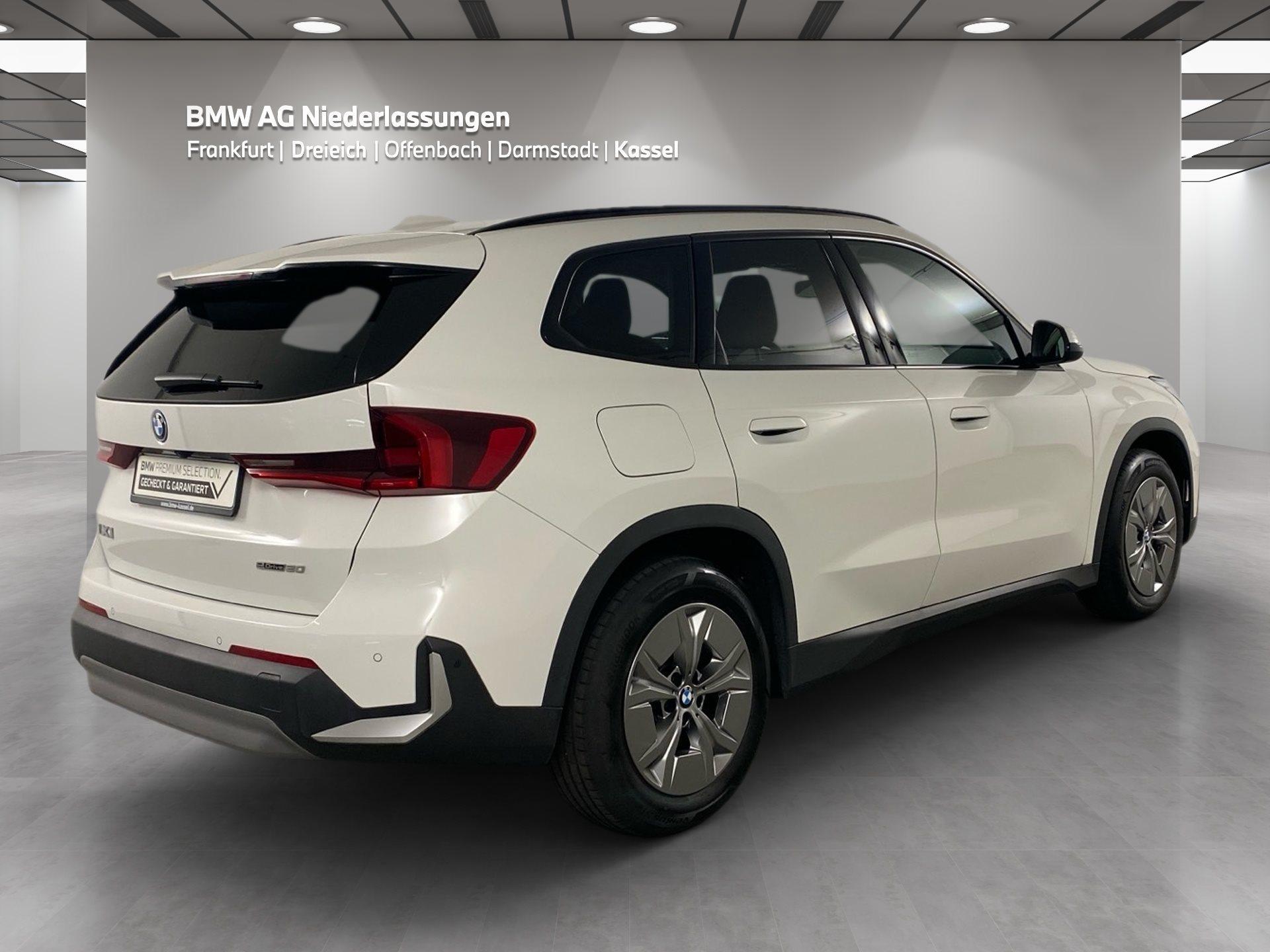 BMW iX1 – Bild 3