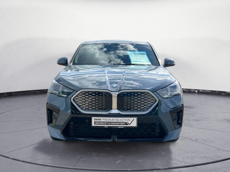 BMW iX2 – Bild 19