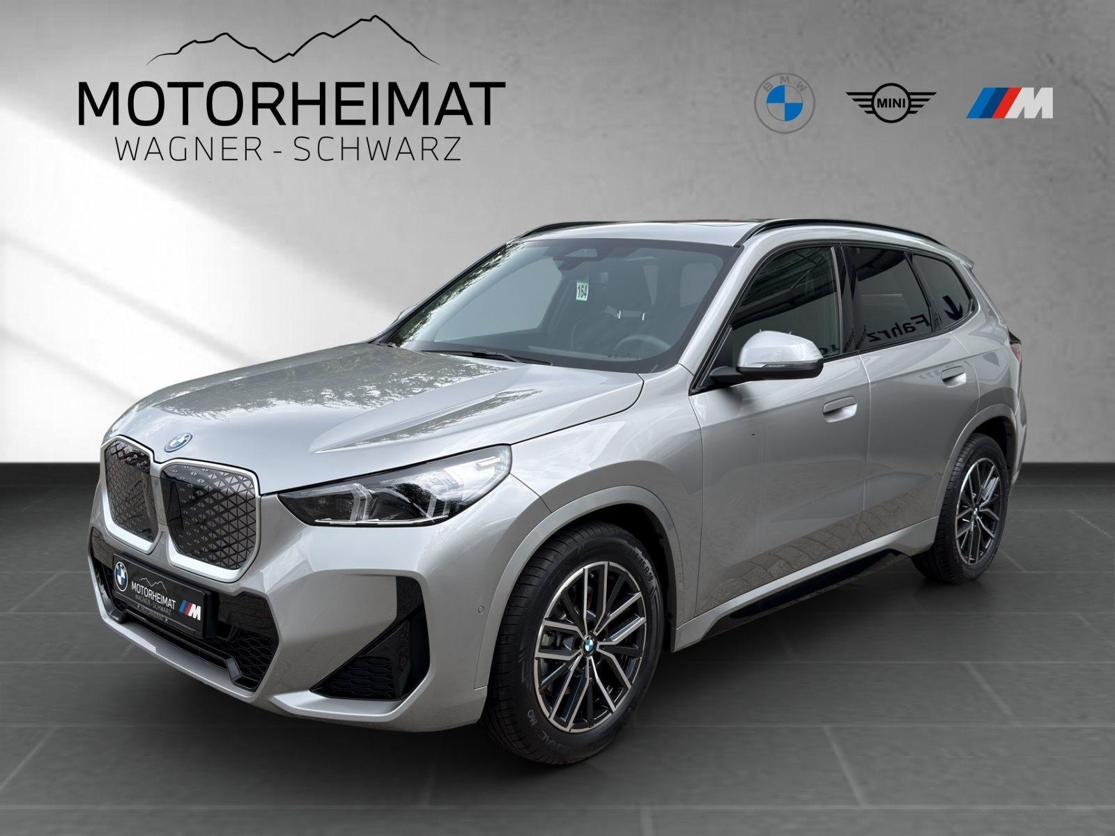 BMW iX1