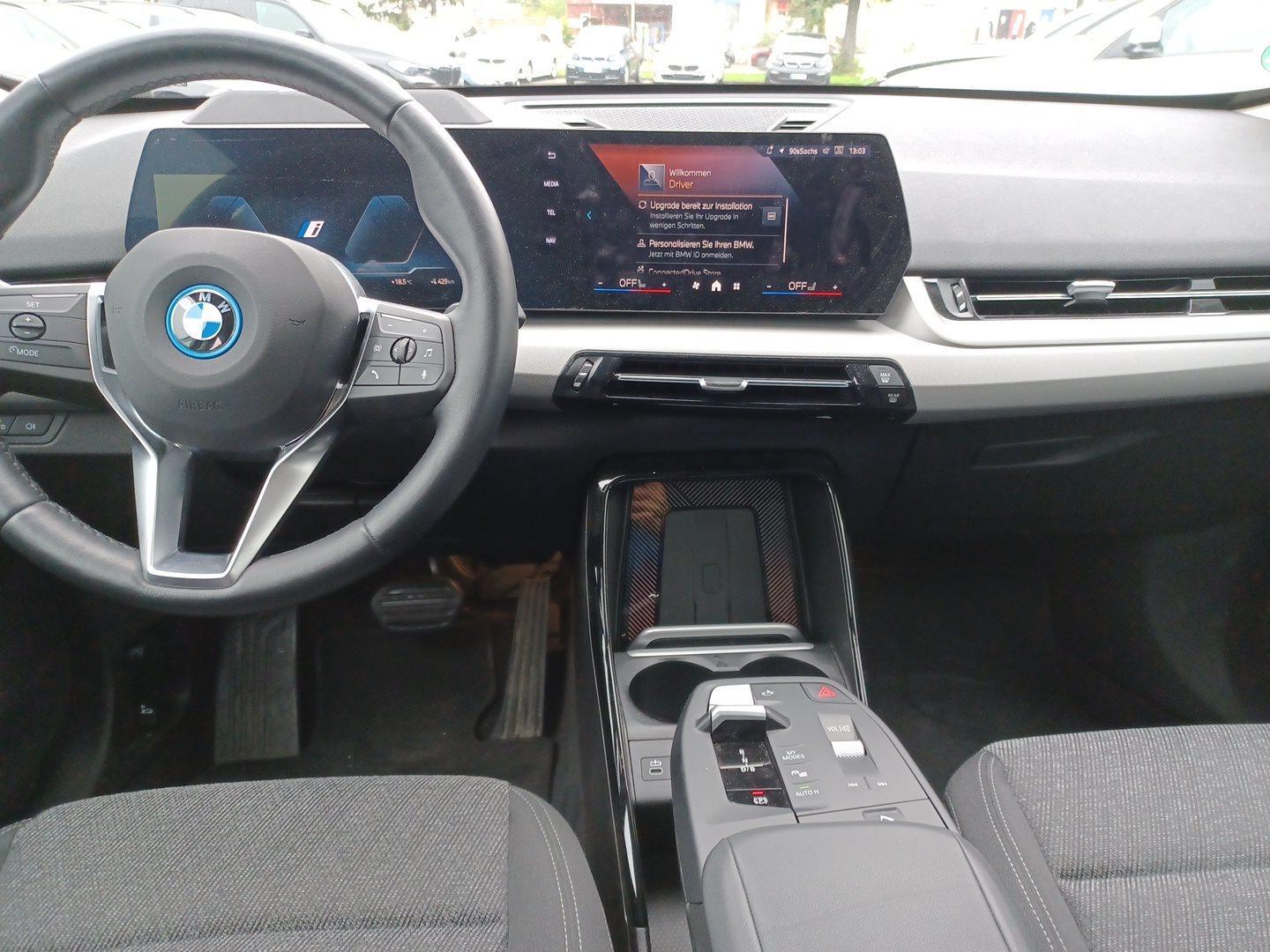 BMW iX1 – Bild 13